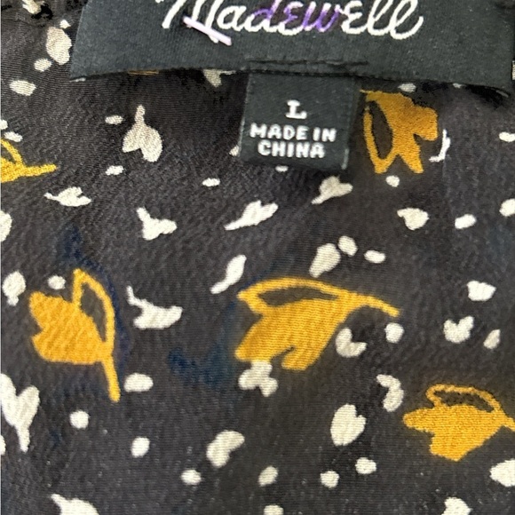 MADEWELL silk top, off shoulder, d Medium, 3/4 sleeve with ties, black with gold - Picture 6 of 7